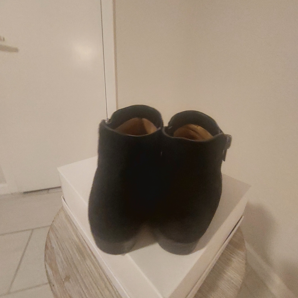 Booties - Picture 6 of 8